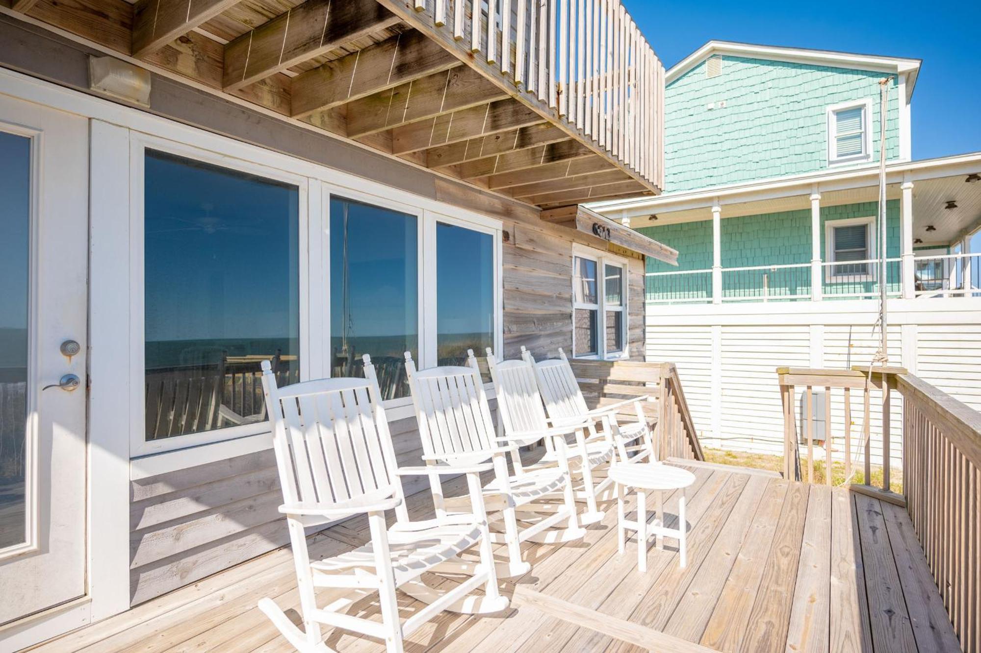 Re-Juvenated Villa Oak Island Luaran gambar