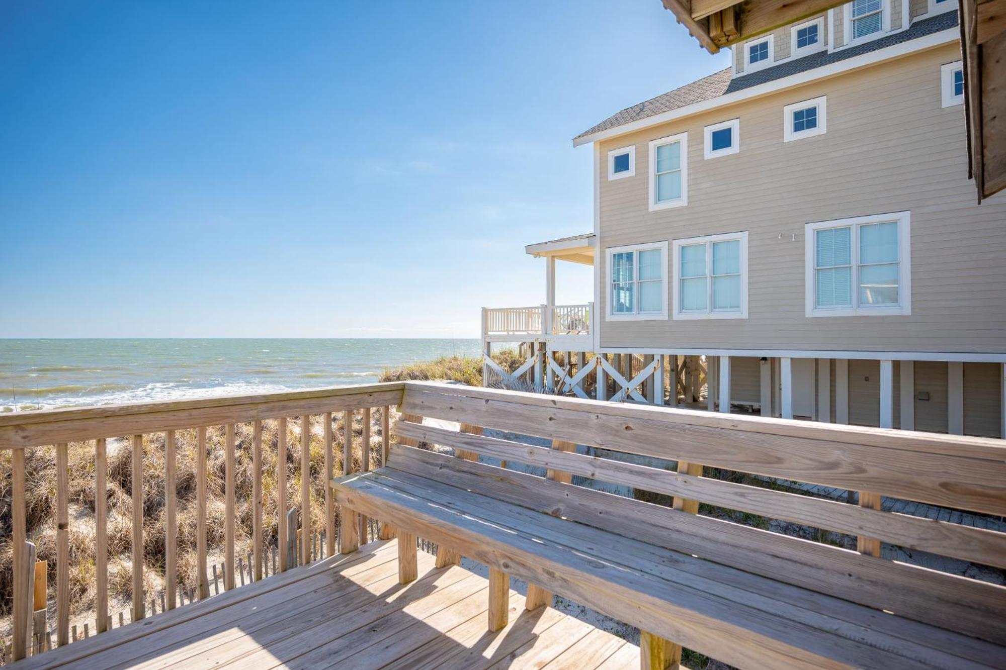 Re-Juvenated Villa Oak Island Luaran gambar